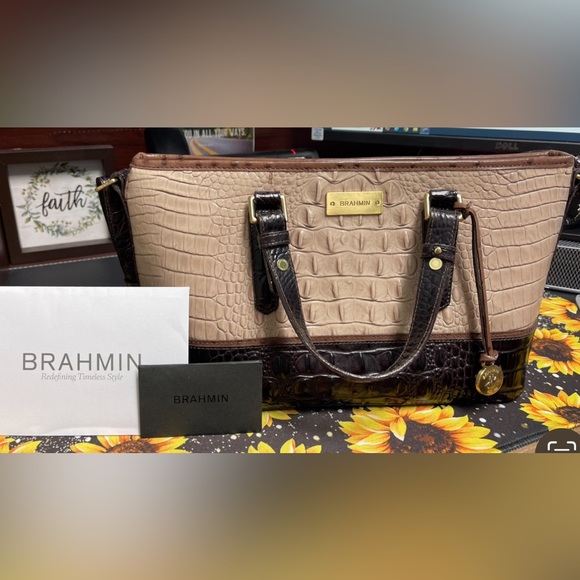 BRAHMIN Satchel Purse EUC - Picture 5 of 5